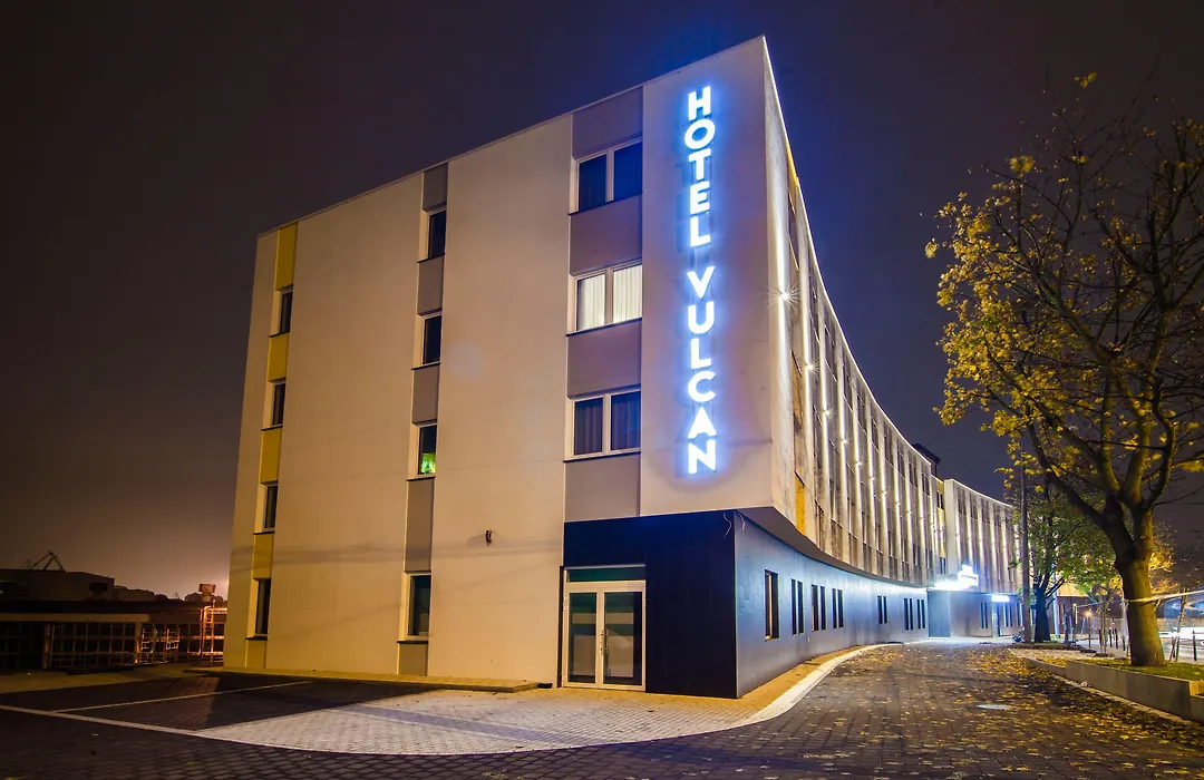 Vulcan Hotel-1